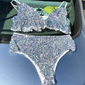 Iheartraves matching sequins set